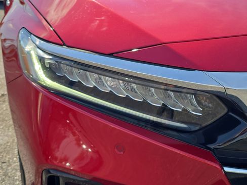 Used 2022 Honda Accord Touring image 7