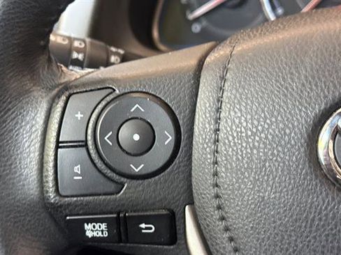 Used 2015 Toyota RAV4 Limited w/ Technology Package AWD/4WD image 25