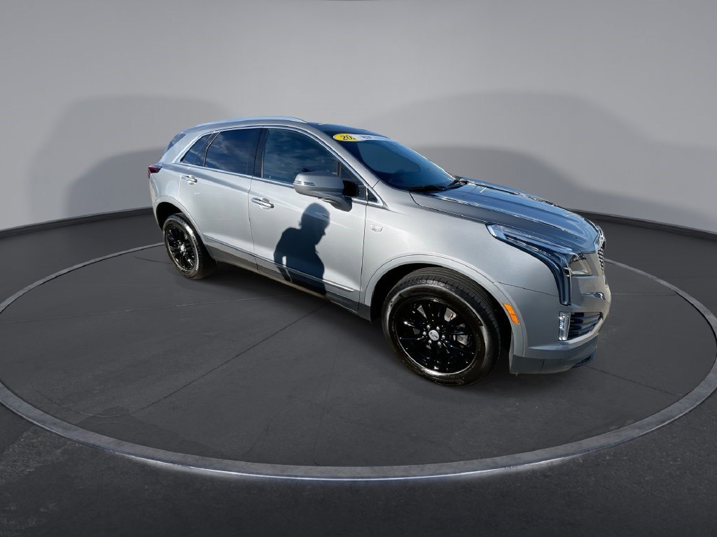 Certified 2025 Cadillac XT5 Luxury FWD image 2