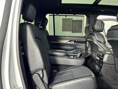 Used 2024 Jeep Grand Wagoneer L 4WD image 13