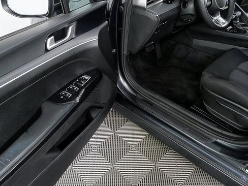 Used 2021 Kia K5 LXS image 7