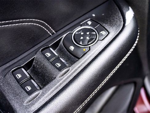 Used 2024 Ford Edge Titanium image 11