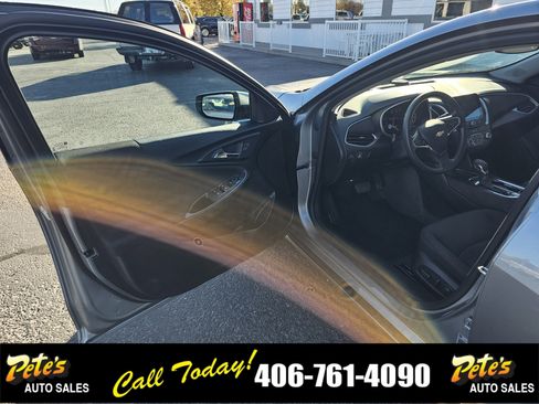 Used 2024 Chevrolet Malibu LT image 17