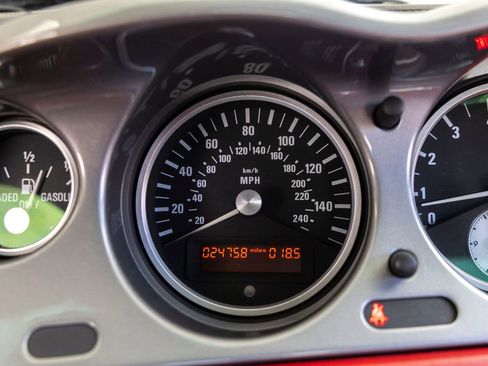 Used 2001 BMW Z8 RWD image 19