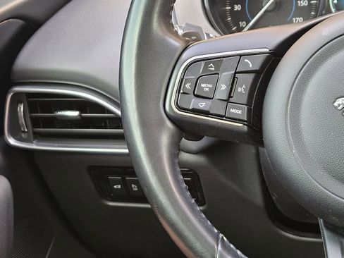 Used 2020 Jaguar F-PACE Premium AWD/4WD image 24