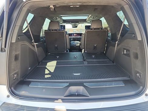 Used 2026 Cadillac Escalade V w/ LPO, Floor Liner Package image 30