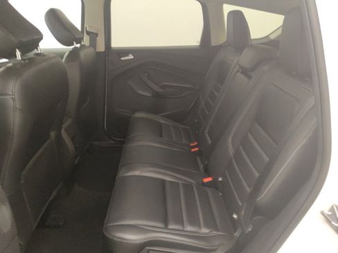 Used 2019 Ford Escape Titanium FWD image 18