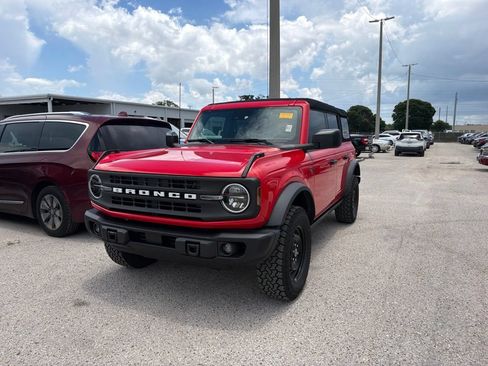 Used 2023 Ford Bronco Black Diamond AWD/4WD image 1