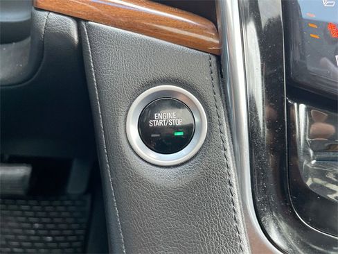Used 2016 Cadillac Escalade Premium image 16
