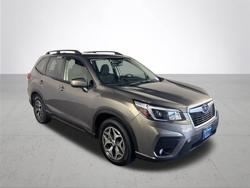 Certified 2021 Subaru Forester Premium AWD/4WD image 5