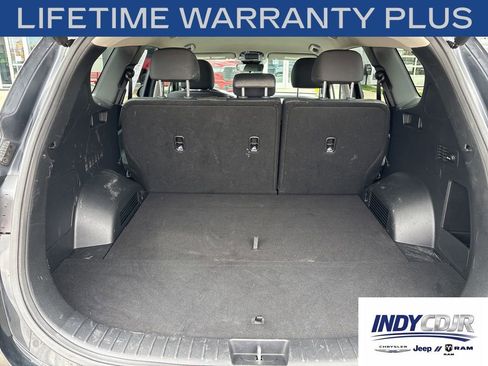 Used 2023 Hyundai Santa Fe SEL FWD image 11
