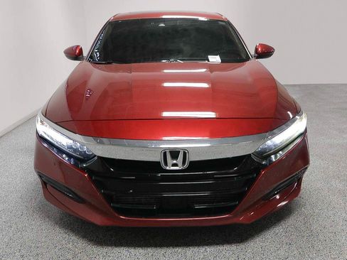 Used 2019 Honda Accord Touring image 2
