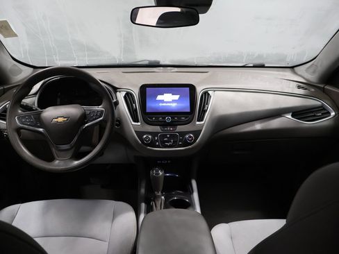 Used 2020 Chevrolet Malibu LS w/ Driver Confidence Package II image 18