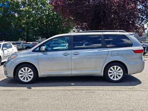 Used 2015 Toyota Sienna Limited Premium AWD/4WD image 4