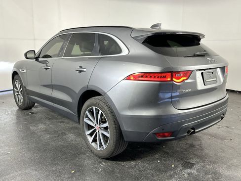 Used 2018 Jaguar F-PACE Prestige image 9
