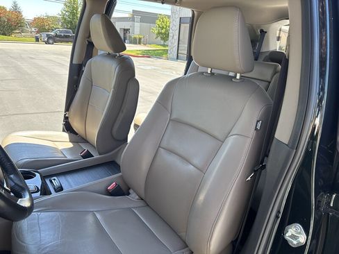Used 2016 Honda Pilot Touring image 24