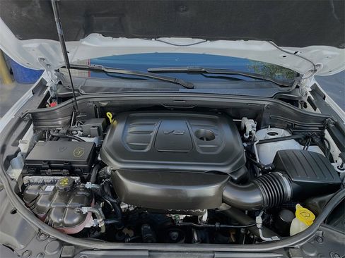 Used 2021 Jeep Grand Cherokee Limited image 31