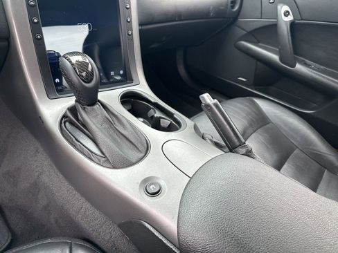 Used 2007 Chevrolet Corvette Coupe w/ Preferred Equipment Group image 28