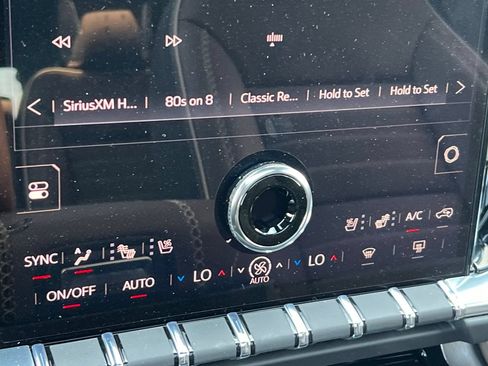 New 2026 GMC Yukon Denali Ultimate AWD/4WD image 20