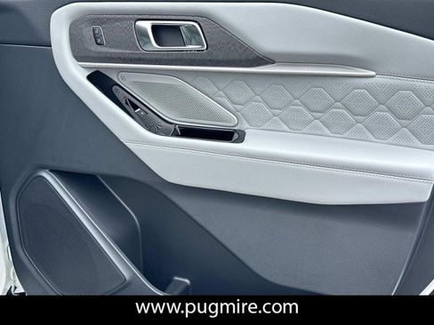 New 2026 Ford Explorer Platinum AWD/4WD image 15