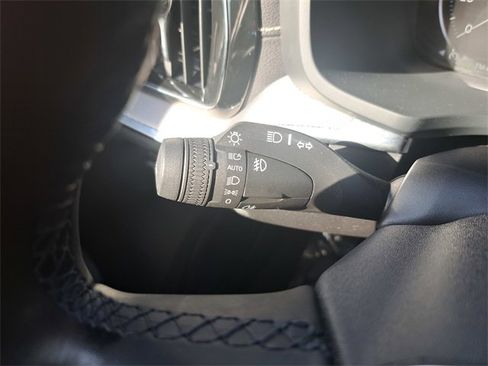 Used 2022 Volvo S60 B5 R-Design w/ Climate Package image 19