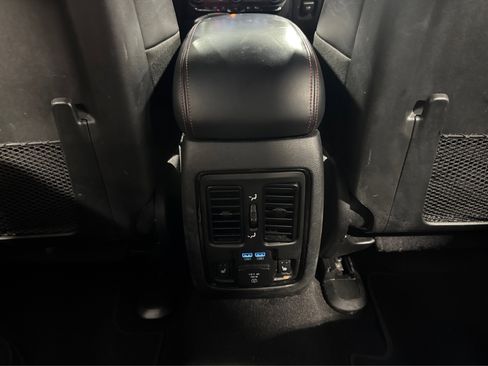 Used 2023 Dodge Durango GT image 38