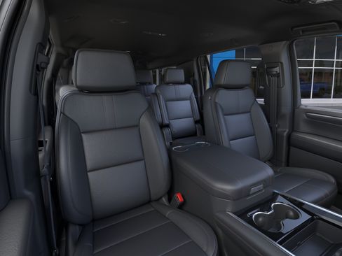 New 2026 Chevrolet Suburban RST w/ Comfort Package AWD/4WD image 16