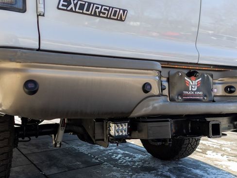 Used 2005 Ford Excursion Eddie Bauer image 40