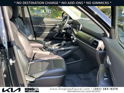 Used 2023 Kia Telluride S AWD/4WD image 16