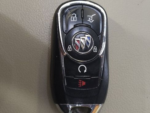 Used 2021 Buick Enclave Essence w/ Sound and Sites Package image 32