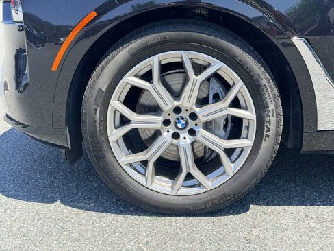Used 2025 BMW X7 xDrive40i w/ Premium Package AWD/4WD image 28