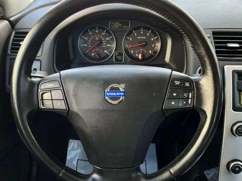 Used 2011 Volvo C30 T5 w/ Preferred Pkg FWD image 24