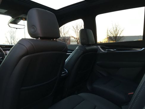 Certified 2024 Cadillac XT6 Premium Luxury w/ Technology Package image 4