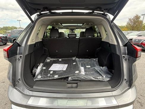 New 2026 Nissan Rogue Platinum w/ Platinum Premium Package image 17