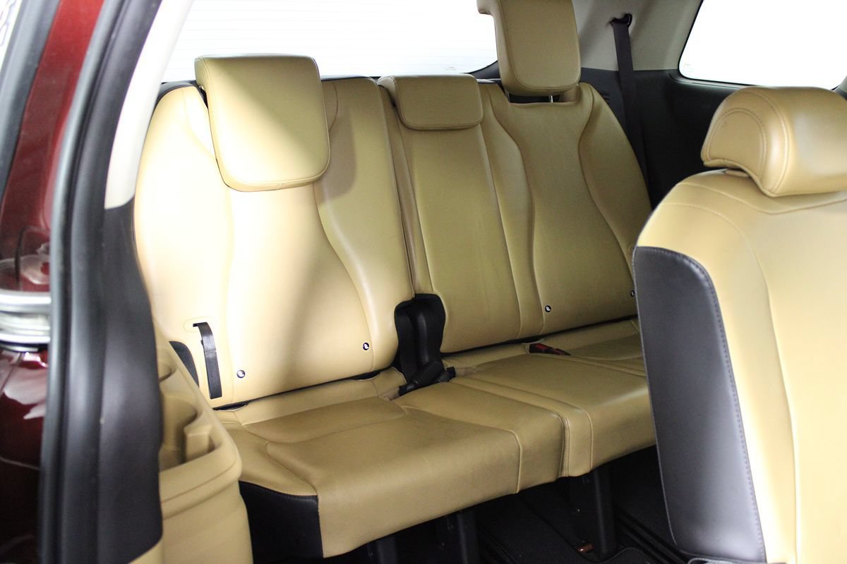 Used 2022 Kia Carnival EX FWD image 27