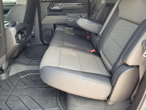 Used 2025 Chevrolet Silverado 1500 ZR2 image 13