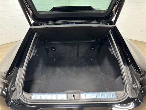 Used 2024 Porsche Panamera 4 image 41