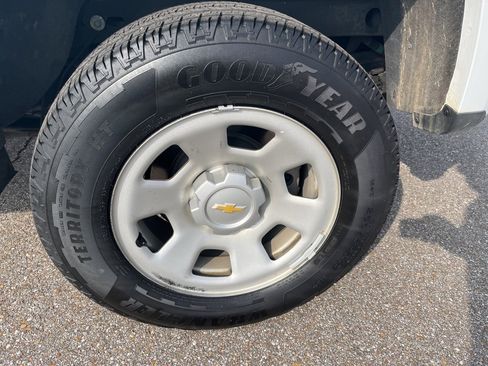 Used 2021 Chevrolet Colorado W/T w/ WT Convenience Package image 6