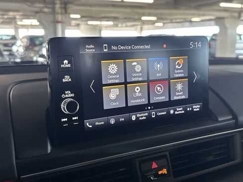 Used 2025 Honda Pilot EX-L image 17