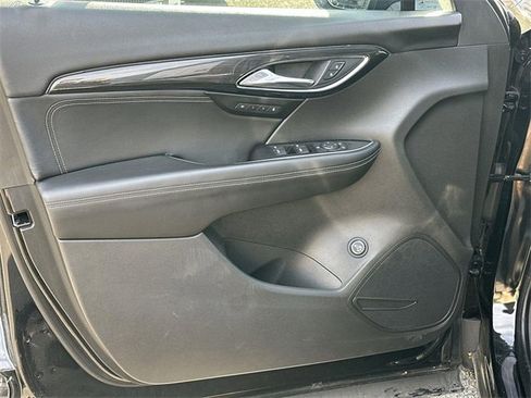 Used 2022 Buick Envision Essence w/ Safety Package image 20