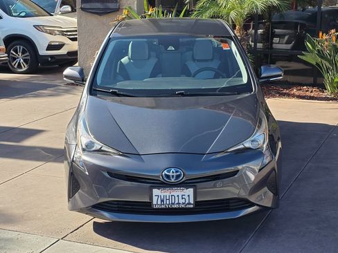 Used 2017 Toyota Prius Two image 6