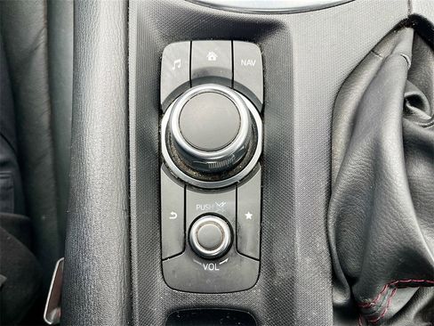 Used 2017 MAZDA MX-5 Miata Grand Touring image 30