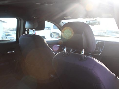 Used 2013 Chrysler 200 Touring w/ S Exterior Appearance Pkg image 10