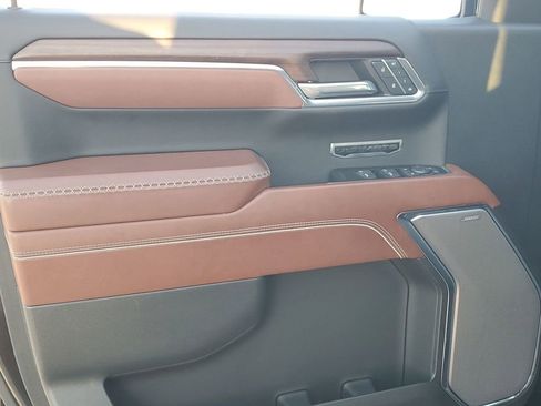 Used 2024 GMC Sierra 1500 Denali Ultimate image 43