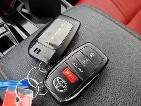 Used 2025 Toyota Camry XSE image 25