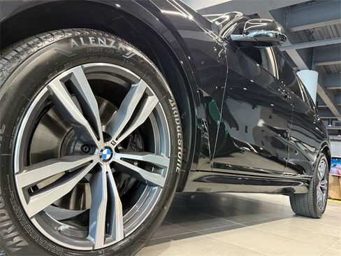 Used 2026 BMW X7 xDrive40i w/ M Sport Package image 10
