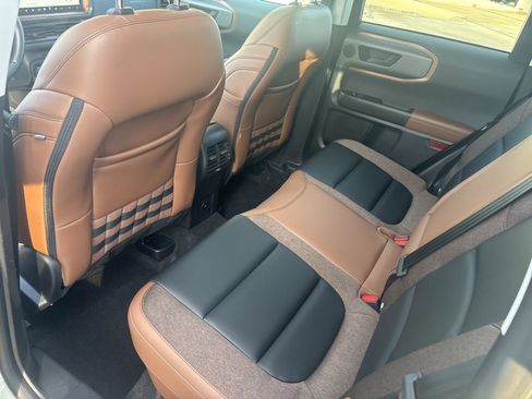 Used 2025 Ford Bronco Sport Outer Banks w/ Outer Banks Tech Package+ image 28