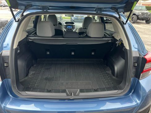 Used 2021 Subaru Crosstrek 2.0i Premium image 16