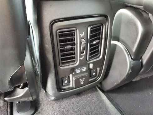 Used 2021 Dodge Durango GT image 29