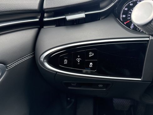 Used 2023 Genesis GV70 2.5T w/ Winter Weather Package image 25